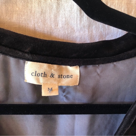 Cloth & Stone velvet v neck short sleeve size M - Picture 4 of 7